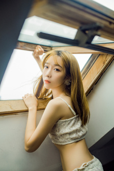 激情艳女